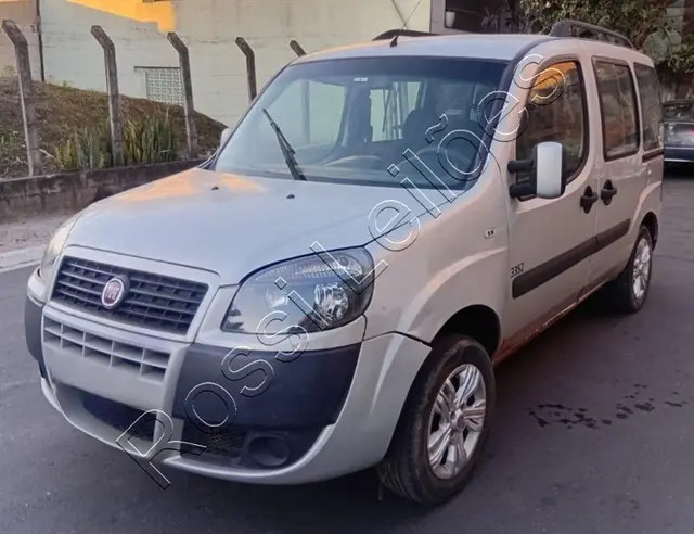 FIAT/DOBLO ESSENCE 1.8 ANO 2016/2016 - COR PRATA -FLEX - NO ESTADO