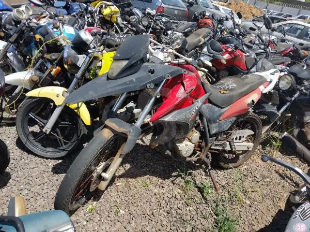 HONDA/XRE 300, 10/10