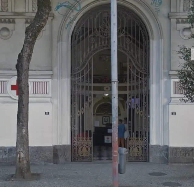 PRÉDIO COMERCIAL localizado na Praça Cruz Vermelha - SEDE na cidade do Rio de Janeiro/RJ
