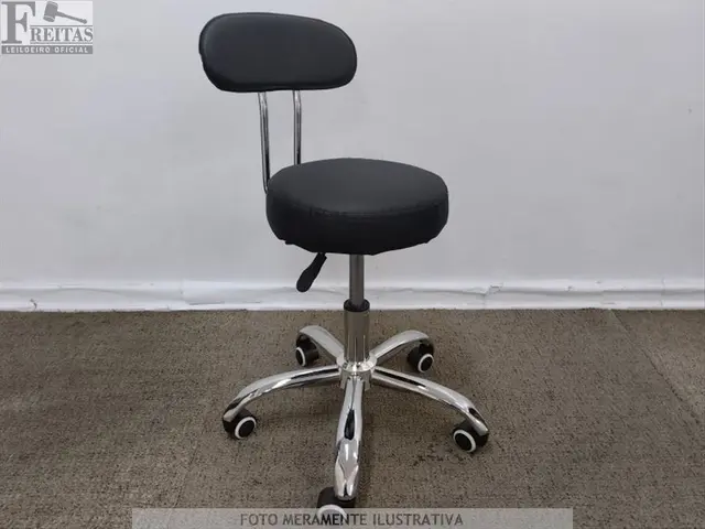 LOTE COM 01 BANQUETA POP MOCHO ESTOFADA PRETA GIRATÓRIA COM ENCOSTO BASE CROMADA AJUSTE ALTURA…