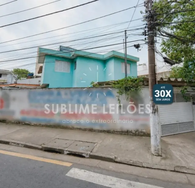 Terreno de 135m² | Constr. de 130m²