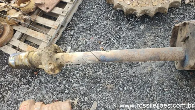 PAR DE RODAS GUIA COM GARFO CAT D8K