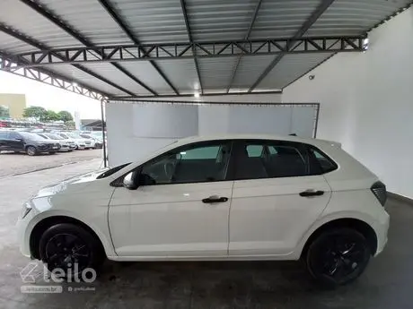 VOLKSWAGEN/POLO TRACK (4P)