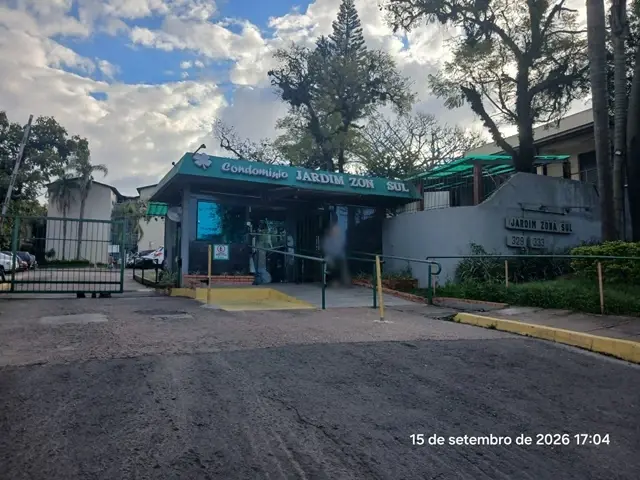 Apto nº 114 - 81,53m² - Av. Eduardo Prado, B. Cavalhada