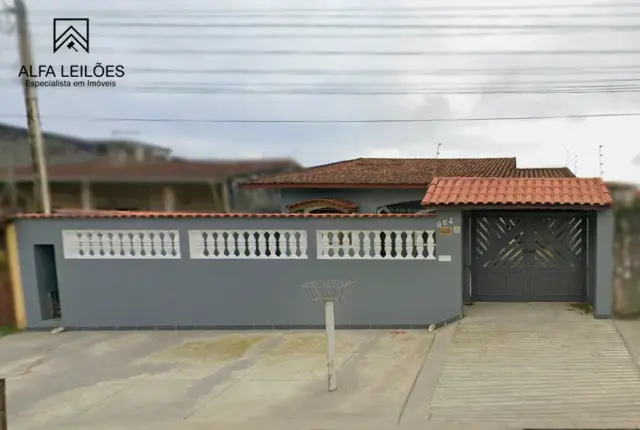 Casa à Venda