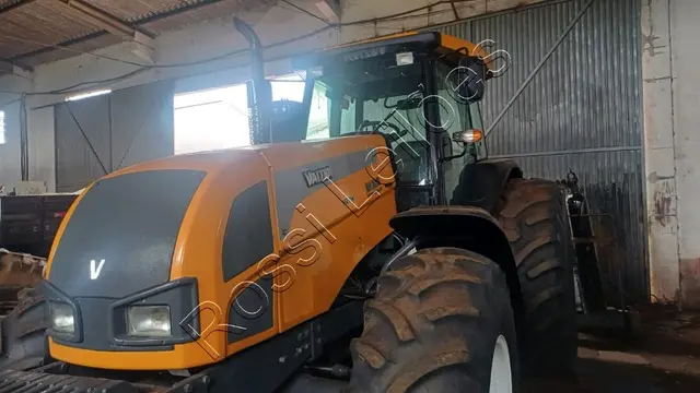 TRATOR VALTRA MOD.BH205 ANO 2013 FUNCIONANDO NO ESTADO (Aprox. 3.212 HRS.)
