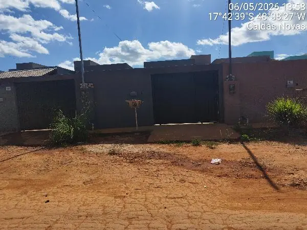 Casa - Área privativa: 69,99 m², Com 2 qt(s) - Localizado(a): RUA 76, N. 329, LT 04G QD 184 - CALDAS NOVAS/GO - CEP: 75694405