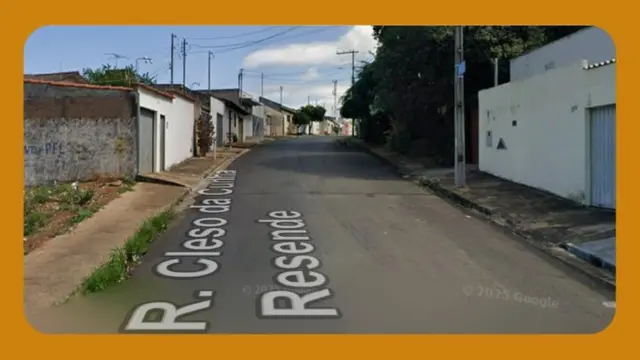 IMOVEL NA RUA CLESO DA CUNHA RESENDE, 300, BAIRRO TOCANTINS, UBERLANDIA/MG.__