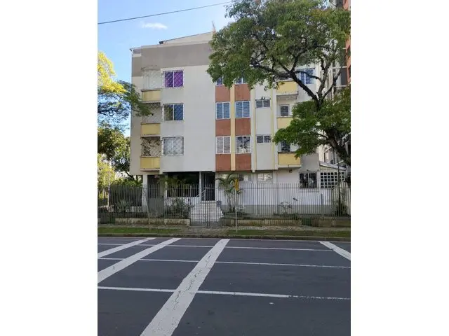 APARTAMENTO NO EDIFICIO SABRINA