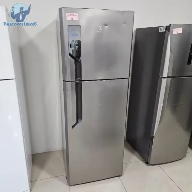 1 REFRIGERADOR TF56S TOP FREEZER 474L PLAT 110V