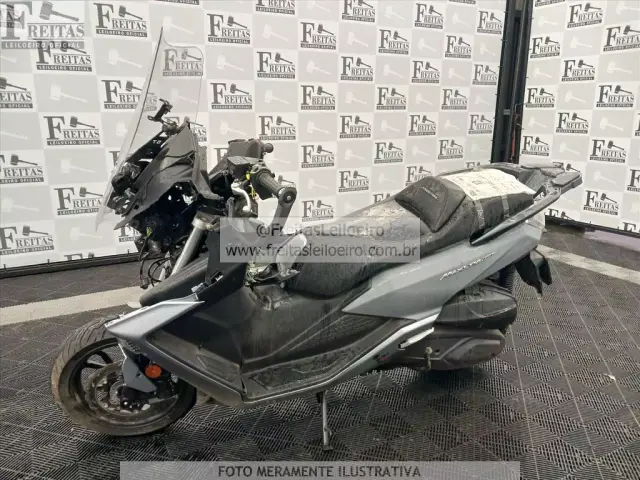 DAFRA/MAXSYM 400 GT ABS