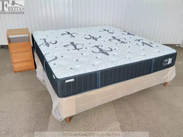 LOTE COM CAMA BOX KING