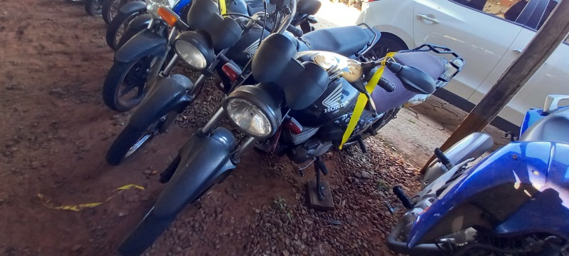 SUCATA APROVEITÁVEL COM MOTOR INSERVÍVEL