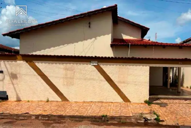 Casa à Venda