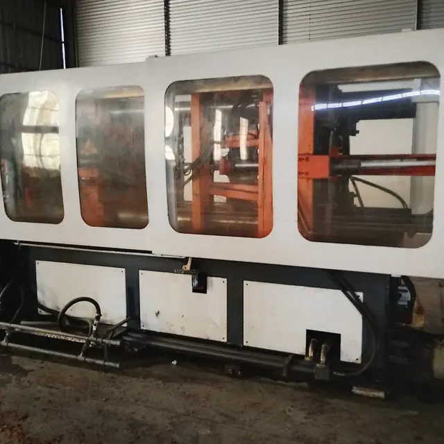 Máquina nº 05 Injetora de plástico Ideale Primma FG 380V