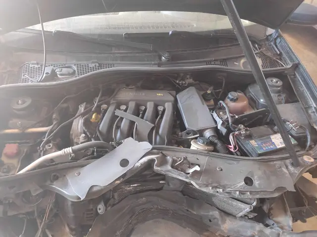 RENAULT SANDERO PR1616VA / ANO FAB/MOD: 2011/2012