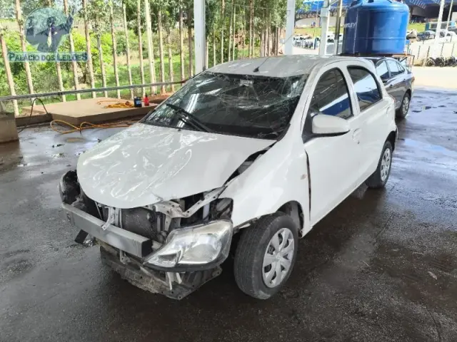 TOYOTA/ETIOS HB X