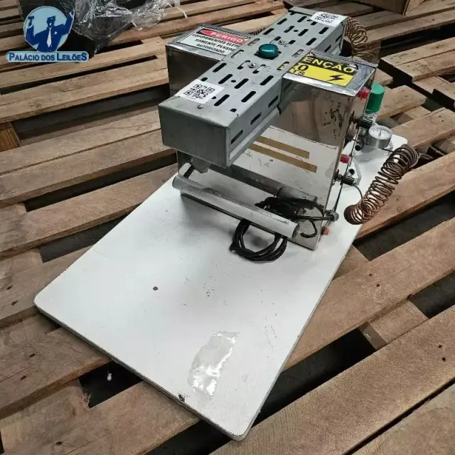 1 SELADORA INDUSTRIAL DE BARRAMENTO AQUECIDO EM AÇO INOX