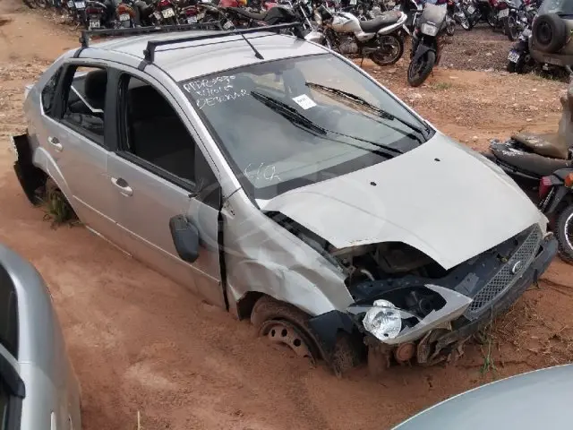FORD/FIESTA SEDAN, 05/05
