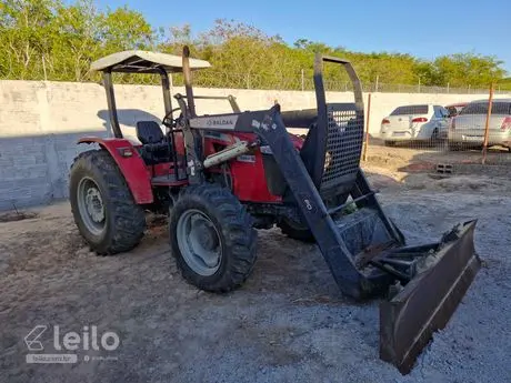 TRATOR AGRICOLA MF4707 4RM