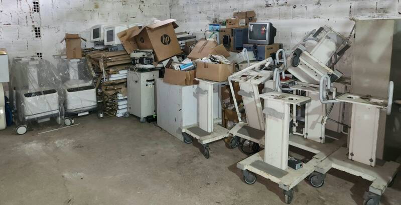 SUCATA: MATERIAL HOSPITALAR E ELETROELETRÔNICOS