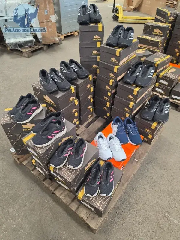 38 TENIS COM MARCAS E MODELOS DIVERSO