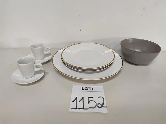 LEILÃO DOS BENS DE APARTAMENTO DECORADO DEPÓSITO TEGRA REF 165