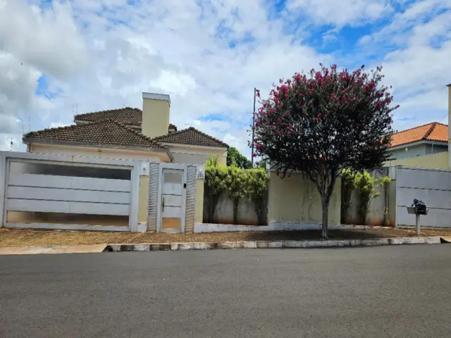 Casa, Residencial, Centro, 3 dormitório(s)