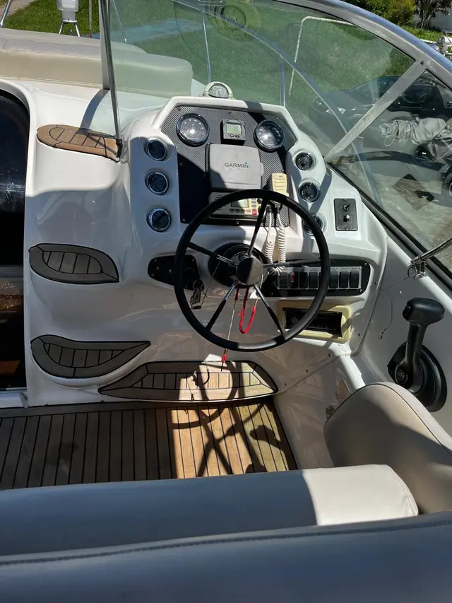LEILÃO EXTRAJUDICIAL LANCHA TRITON, MARCA TRITON YACHTS, ANO DE CONSTRUÇÃO 2013