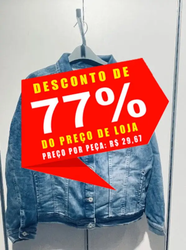 Lote composto por aproximadamente 16 peças de roupas diversas.