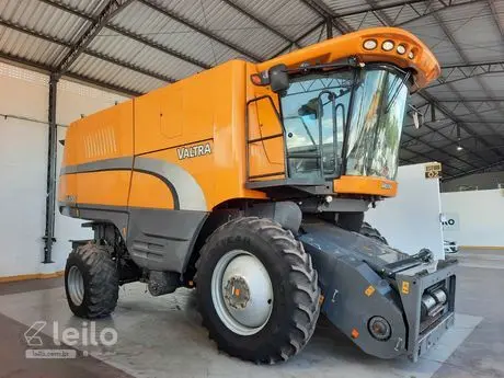 COLHEITADEIRA VALTRA BC 6800