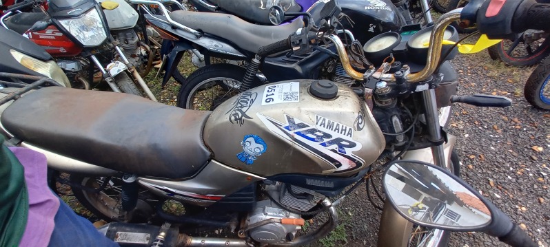 SUCATA APROVEITÁVEL COM MOTOR INSERVÍVEL