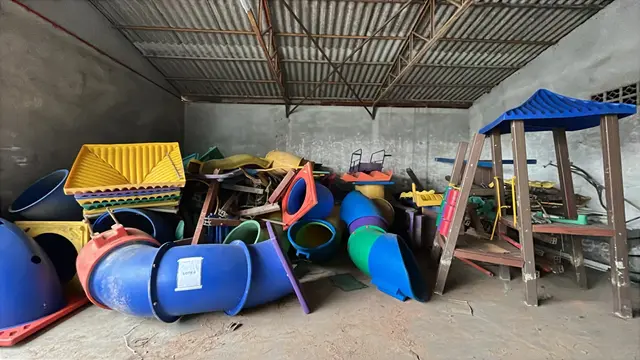 LOTE 06: SUCATA DE PARQUINHO