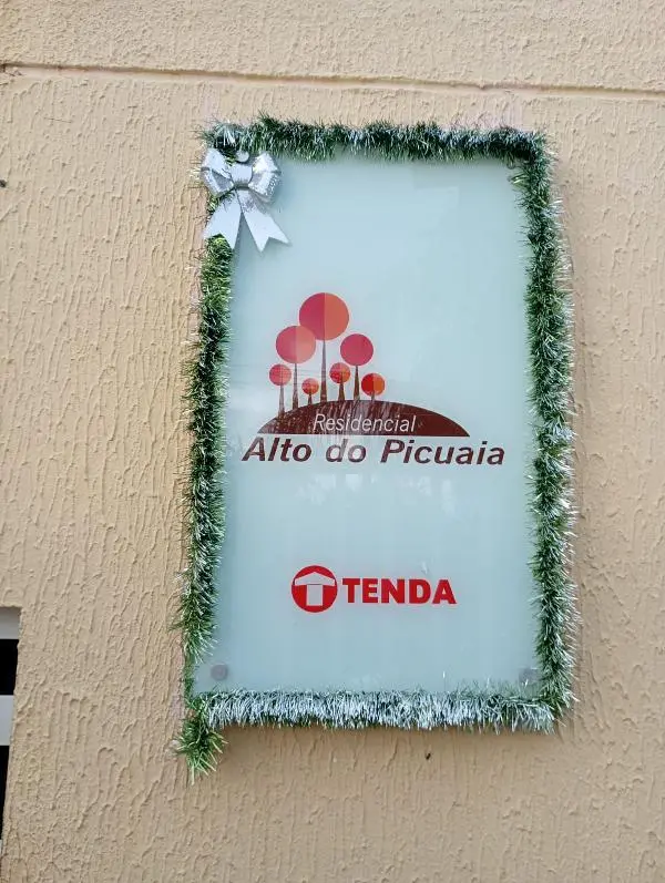 Apartamento - Área privativa: 40,53 m², Com 2 qt(s) - Localizado(a): AVENIDA JOSE LEITE, N. 2200, Apto. 003, BL 15 - LAURO DE FREITAS/BA - CEP: 42722020