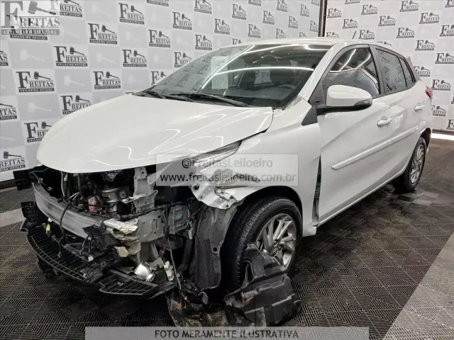 TOYOTA/YARIS HA XS15