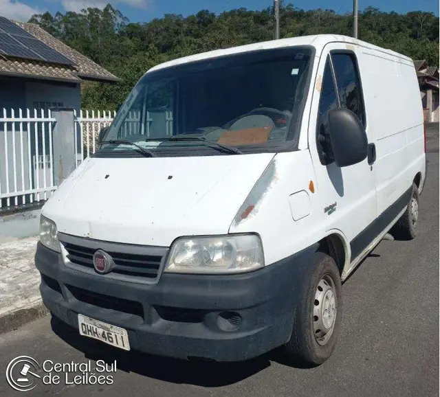 Caminhonete Fiat/Ducato Cargo, ano/modelo 2015, placa QHH4611