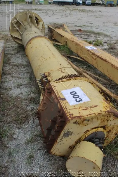 MÁQUINAS - Aprox.1.760 kg.
