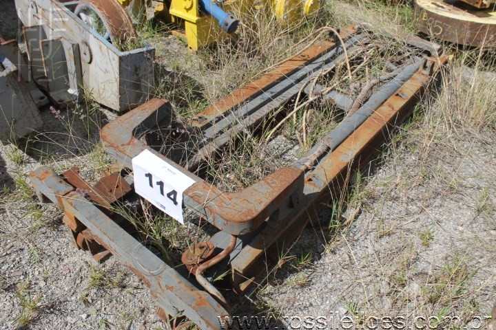 TORRE DE EMPILHADEIRA - Aprox. 770Kg