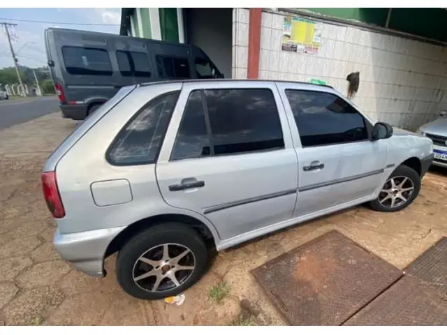 Volkswagem/Gol 16 V - 98/99 - Itamogi/MG