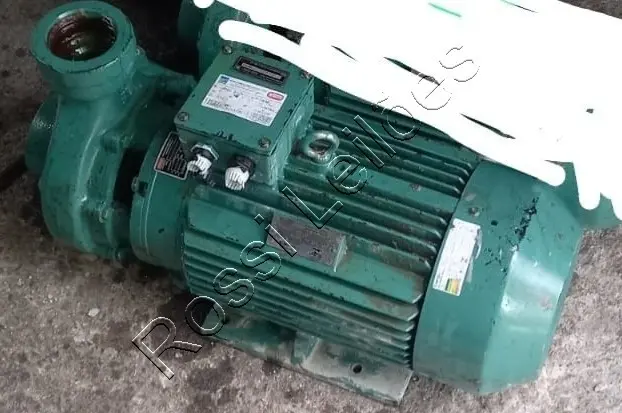 01 UN. BOMBA D´AGUA MOTOR 15CV - RPM 3350 MARCA THEBE - NO ESTADO