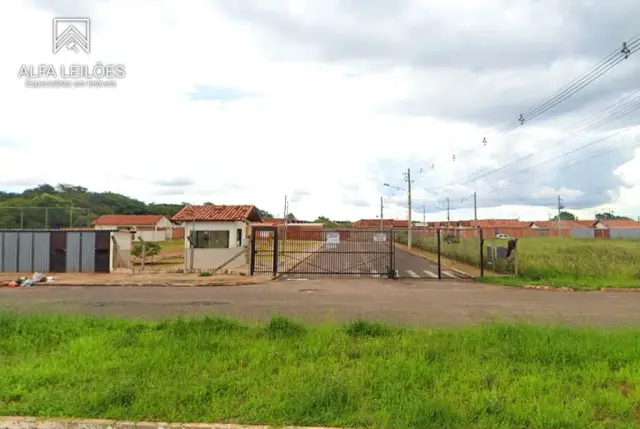 Casa à Venda