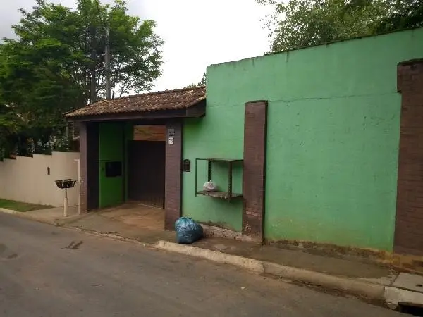 Casa - Área privativa: 178 m², Com 0 qt(s) - Localizado(a): RUA DAS FELICIAS, N. 75 - ATIBAIA/SP - CEP: 12949014
