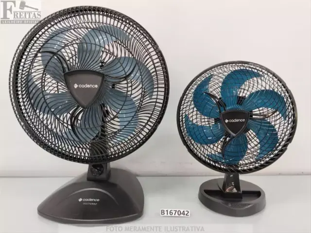 LOTE COM 02 VENTILADORES DE MESA CADENCE 6 HÉLICES 127V 60HZ (1- VTR409 40CM / 1- VTRS60 30CM 50W)
