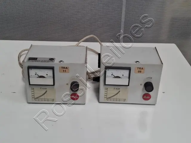 FONTE DE ALIMENTAÇÃO PARA MICROSCÓPIA MODELO TRA 11 E TRA 08- LEITZ