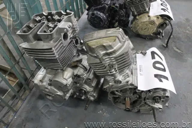 2 MOTORES DE MOTO HONDA