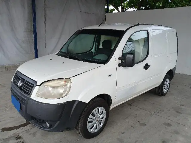 GREEN - CAR MO4