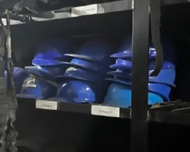 Countainers e equipamentos