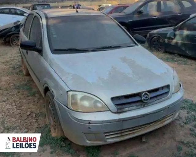 Veículo - GM Corsa Sedan - 2003/2004