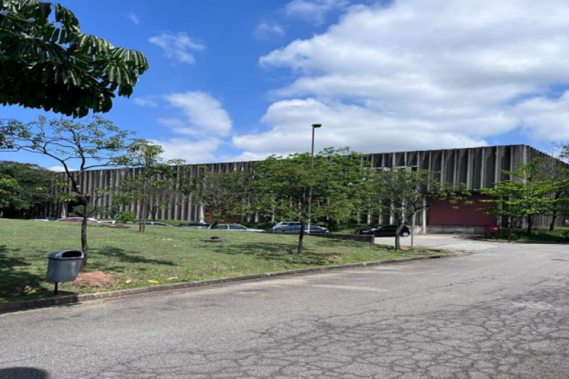 COMPLEXO INDUSTRIAL COM ÁREA DE 100.000,00 M² NA ROD. PRESIDENTE DUTRA KM 384 NO BAIRRO PORTO DA IGREJA EM GUARULHOS/SP