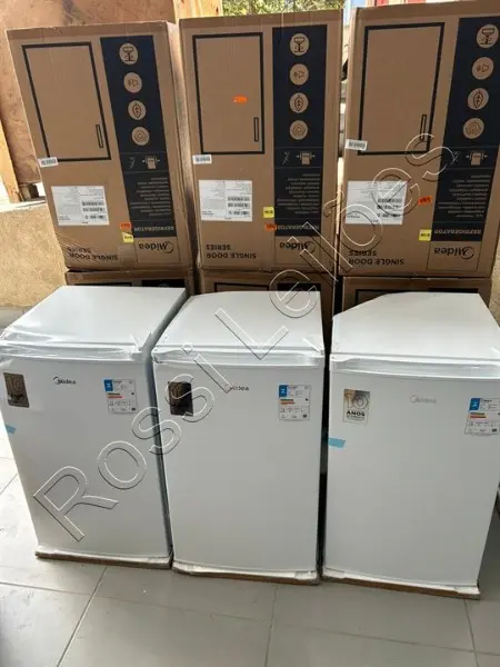 SUCATA - 03 UN. - FRIGOBAR MIDEA 124L BI VOLT INVERTER - AMASSADO/AVARIADO SEM GARANTIA - NO ESTADO